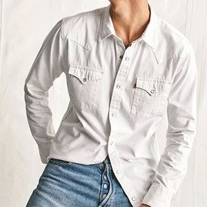 NWOT Levi's Retro White Long Sleeve Button Up